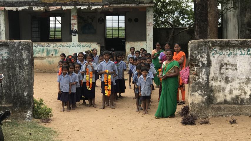 Empoderamiento comunitario y mejora socio económica de población tribal en Telangana. India.