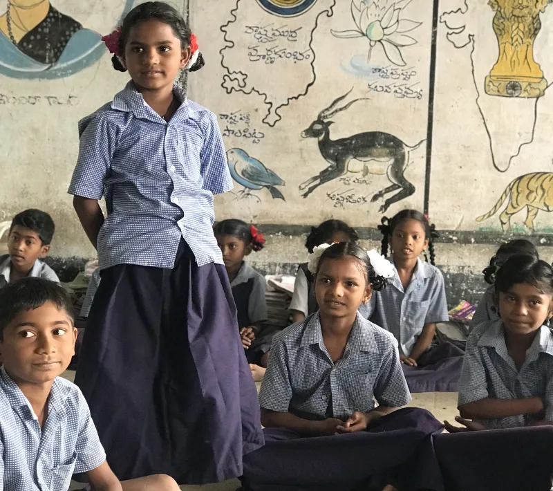 Empoderamiento comunitario y mejora socio económica de población tribal en Telangana. India.