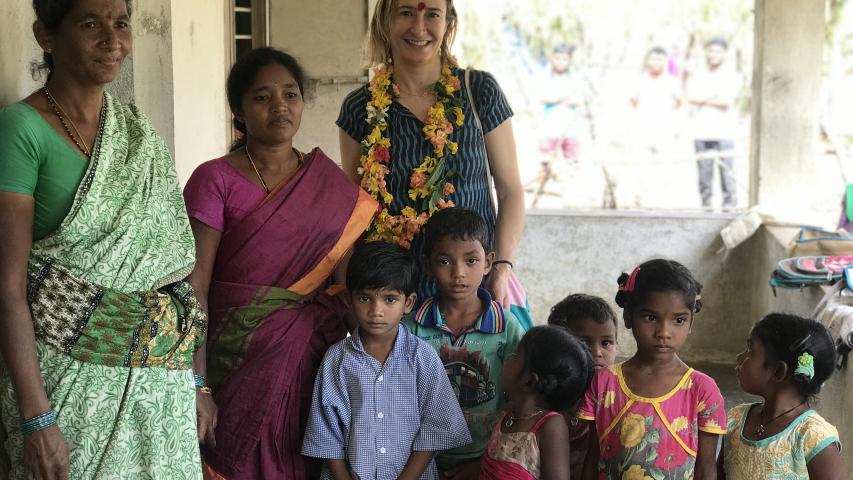 Empoderamiento comunitario y mejora socio económica de población tribal en Telangana. India.