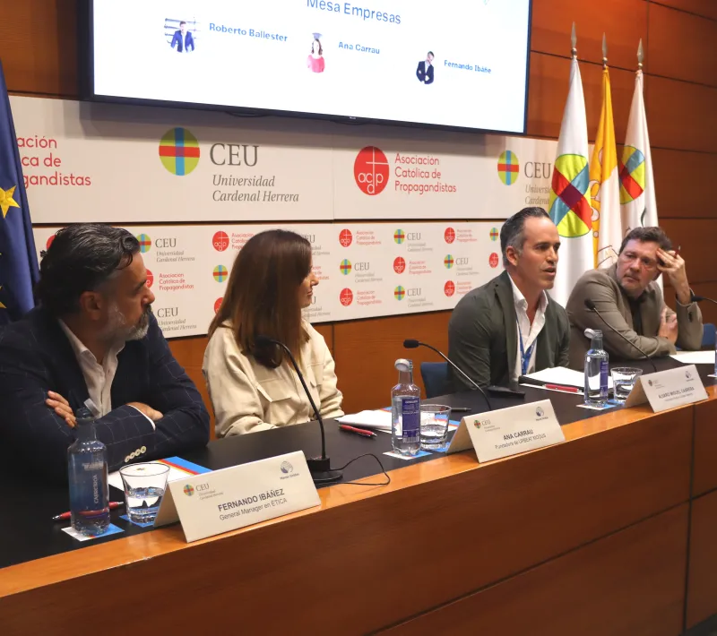 Fernando Ibáñez, de Ética; Ana carrau, de The Impact Project; Álvaro Cabrera de Manos Unidas y Roberto Ballester, de Felidarity.