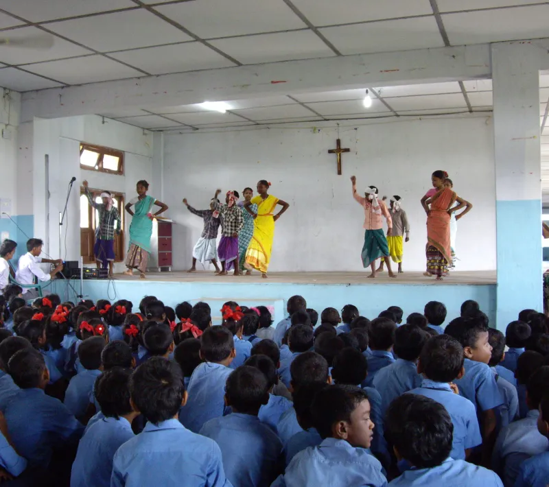 Inauguración de la Escuela de Primaria  St.  Ignatius Loyola en Kathalguri, Assam.