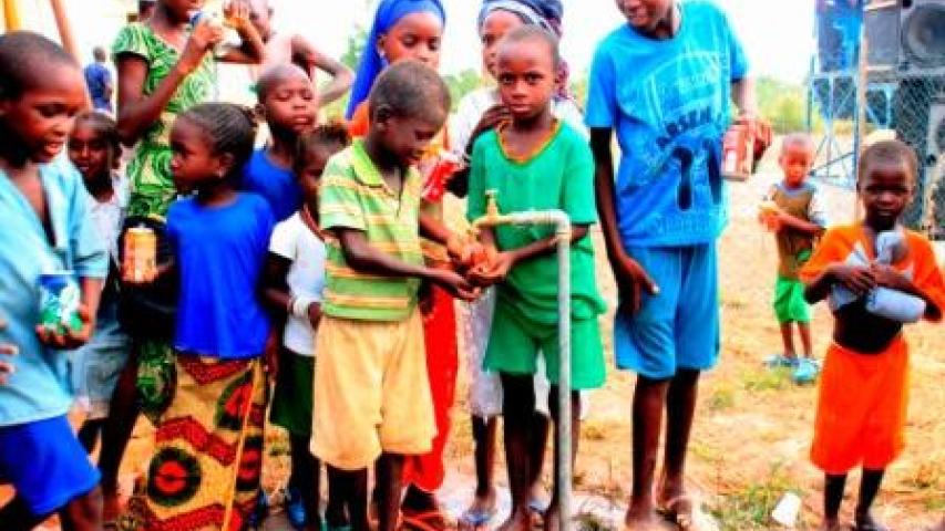 Inauguración de potabilizadoras en Senegal
