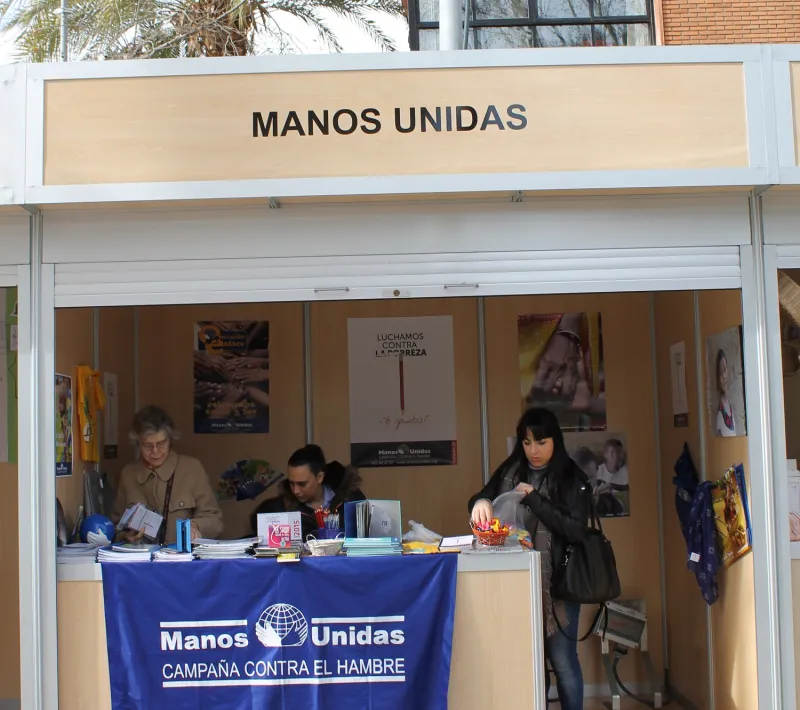 inauguracion muestra voluntariado ucam manos unidas murcia 3