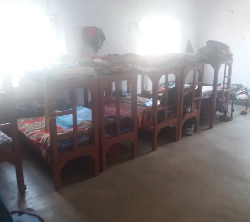 ind 71674 hostel chicas