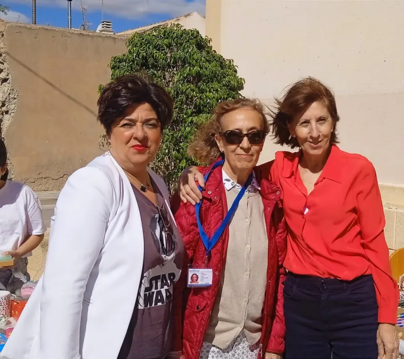 las 3