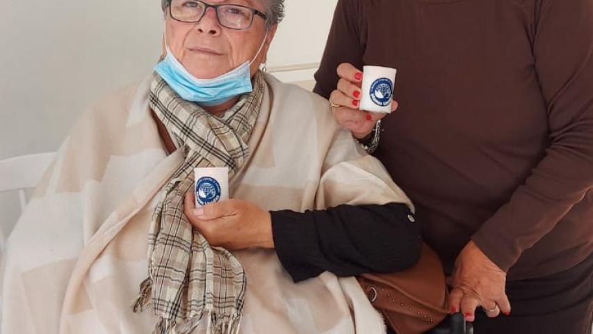 loly simpatizante y coloboradora de mmuu y marily voluntaria de mmuu