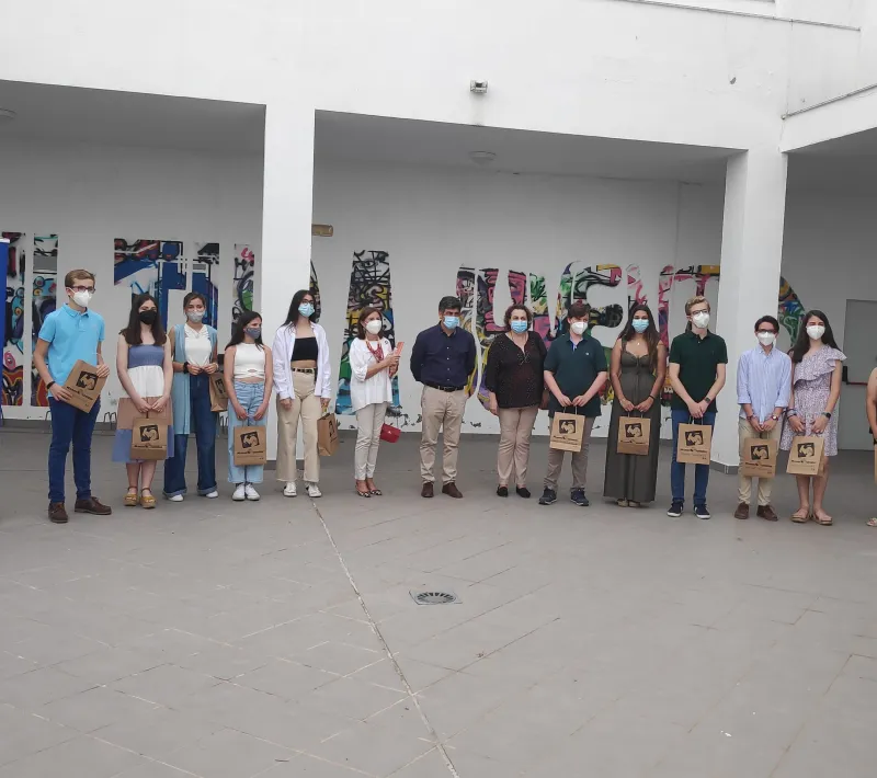 manos ganadores scaled