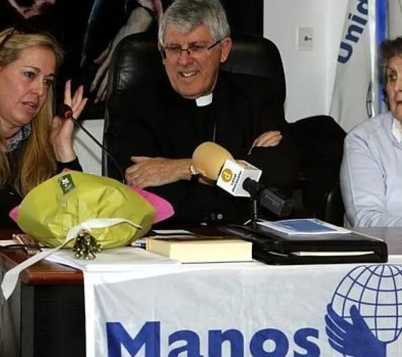 manos unidas 620x349