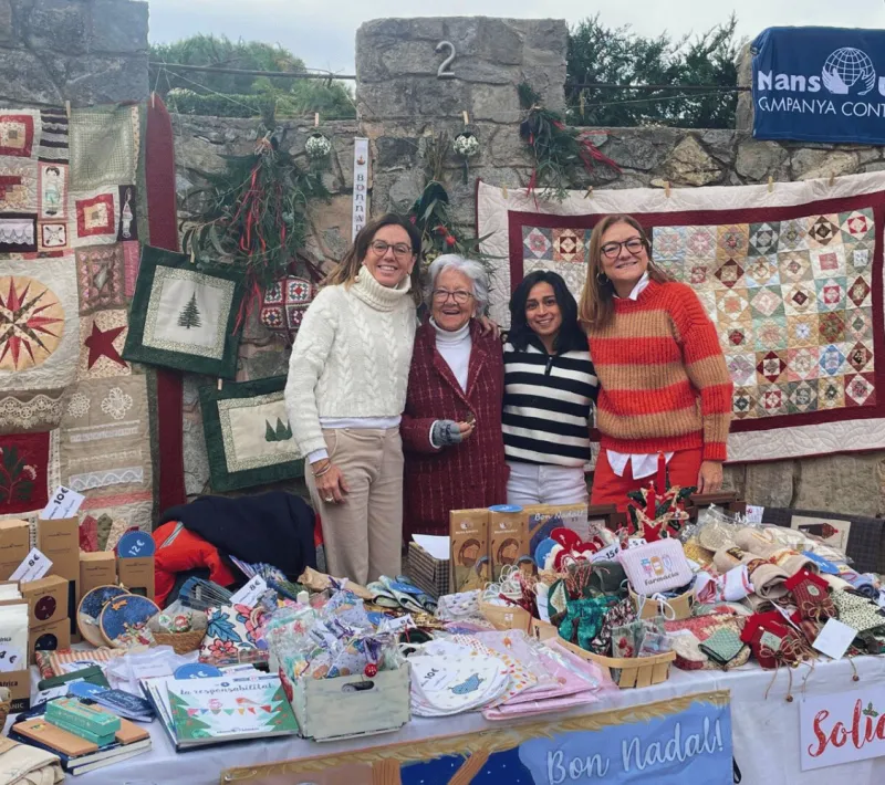 Gran afluencia de público en los mercadillos de Navidad | Parada en Pedralbes