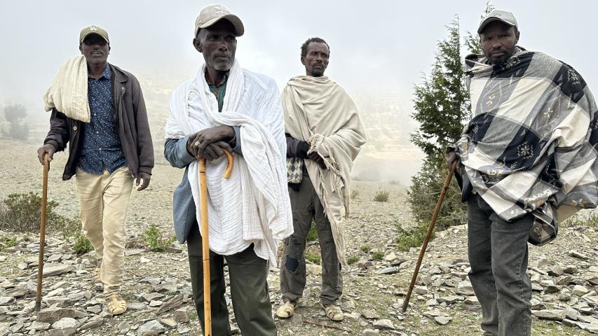 Un grupo de campesinos de la localidad de Aseraw (Tigray). Foto: Manos Unidas/Marta Carreño
