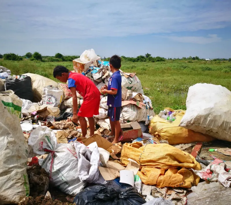 Raná. Día Universal del Niño, Camboya.