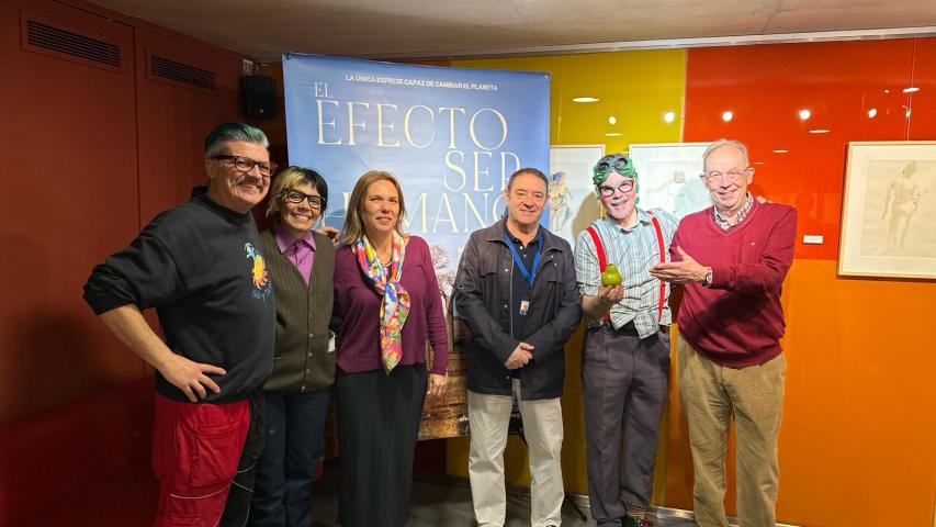manos unidas y actores