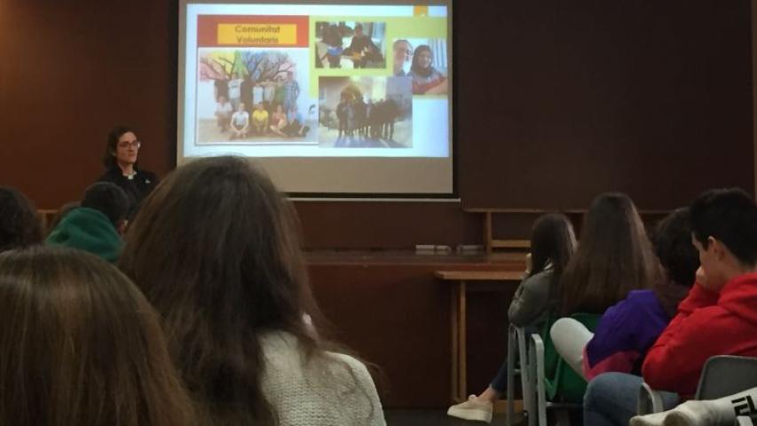 El misionero Miquel Cubeles en la escuela Maristes de Rubí
