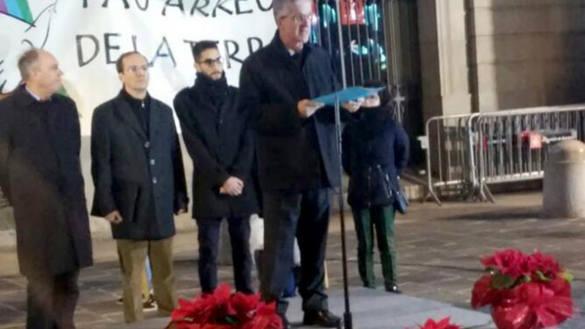 Jaime Castro toma la palabra.