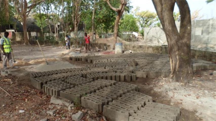 Construir centro de formación profesional para jóvenes sin recursos en Togo por parte de Manos Unidas.