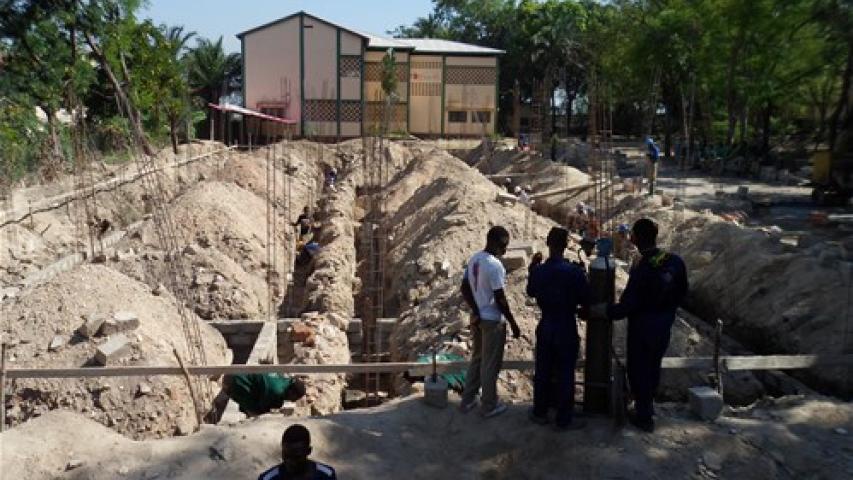 Construir centro de formación profesional para jóvenes sin recursos en Togo por parte de Manos Unidas.