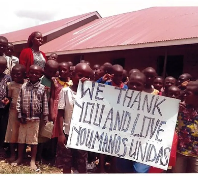 Escuela Primaria en Uganda en zona de alto analfabetismo. Manos Unidas Valencia