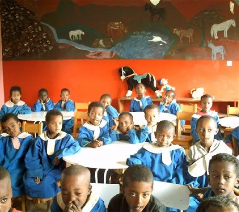 Los niños de Buccama podrán asistir a clases de primaria hasta el cuarto curso en su nuevo colegio promovido desde Manos Unidas Valencia.
