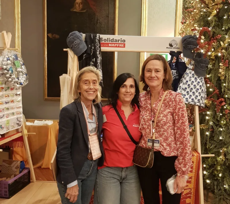 Estand de Manos Unidas Madrid en el Mercadillo Solidario Mapfre 2024