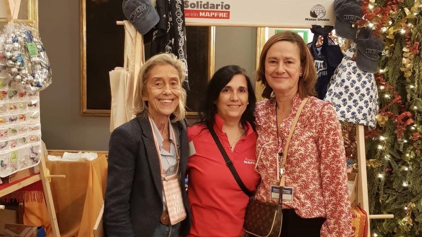 Estand de Manos Unidas Madrid en el Mercadillo Solidario Mapfre 2024