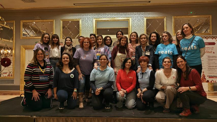 Participantes en el Mercadillo Solidario Mapfre 2024