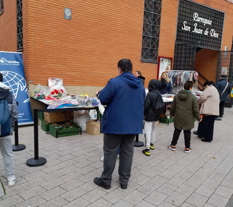 Mercadillo solidario de la parroquia de San Juan de Dios en Vallecas a favor de Manos Unidas