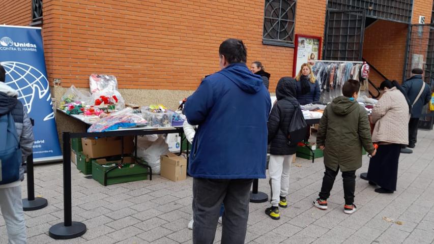 Mercadillo solidario de la parroquia de San Juan de Dios en Vallecas a favor de Manos Unidas