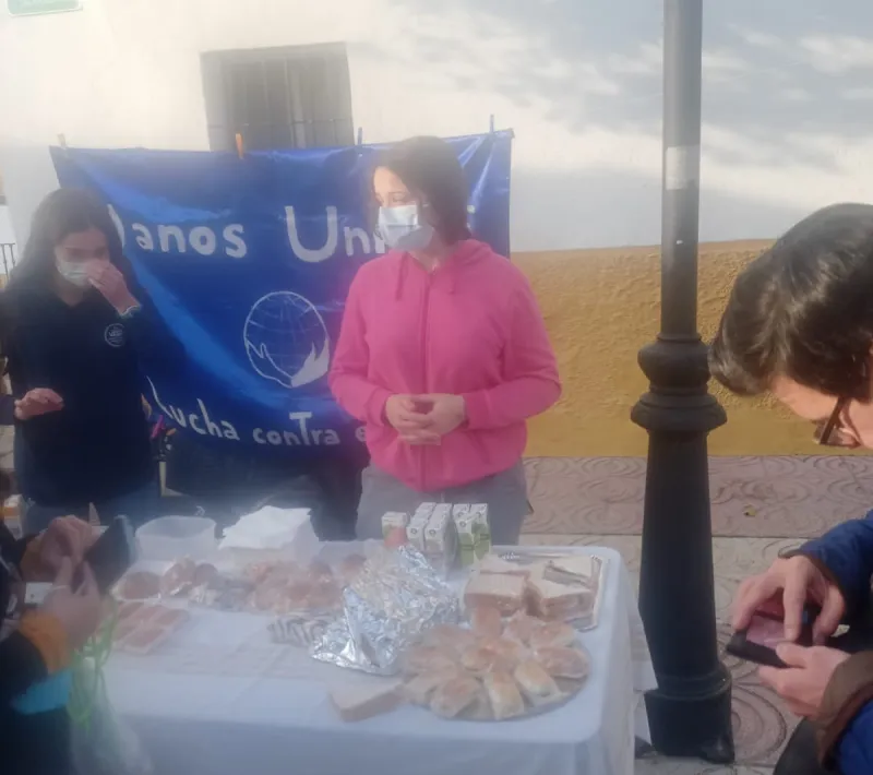 mercadillo solidario en valencina 2
