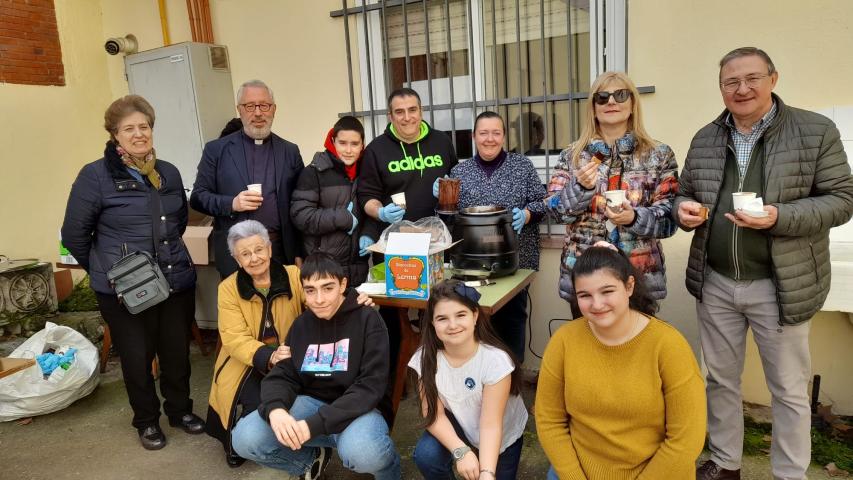 mercadillo y chocolatada unidad parroquial de s. pedro y sta. clara 18 02 2024 2