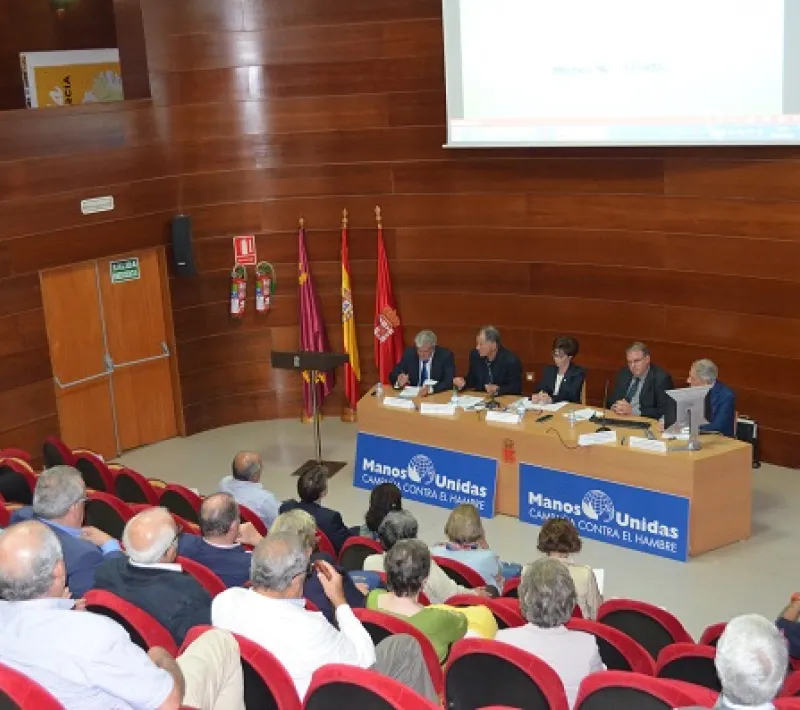 mesa redonda mu 2016 12