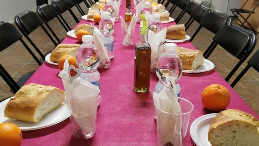 Parroquia Nuestra Señora de Monteolivete. Cena del hambre. Manos Unidas Valencia.
