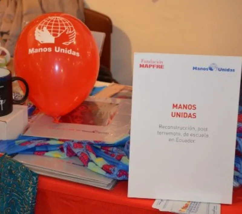 mu mercadillo solidario mapfre 2016 2r