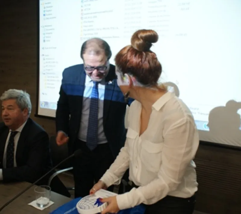 mu mesa redonda ceu 2017 6r
