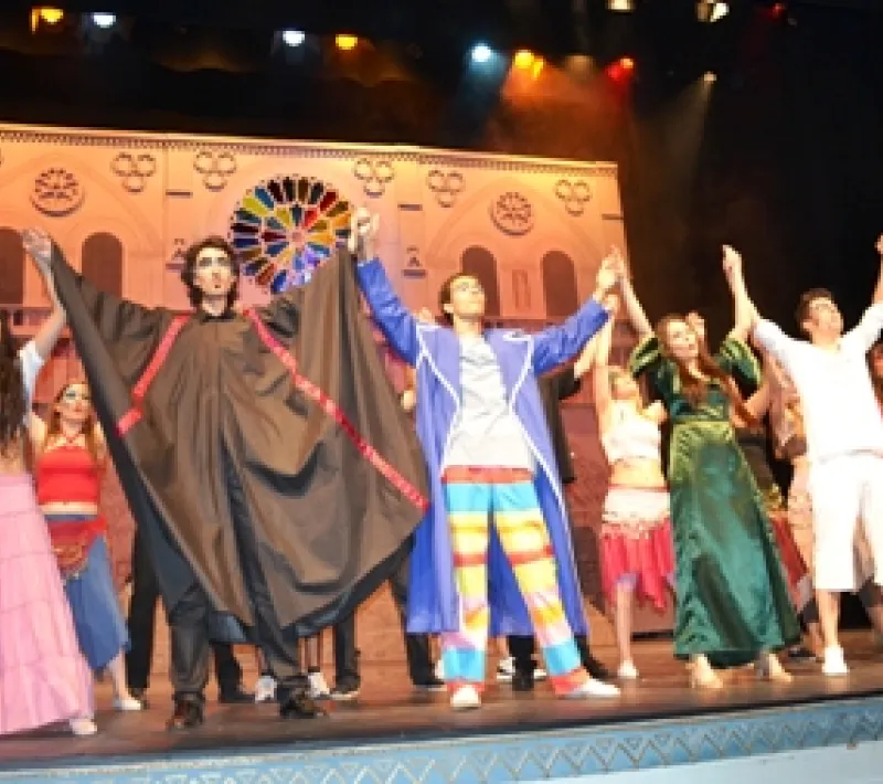 musical notre dame 26jun2014 w.15