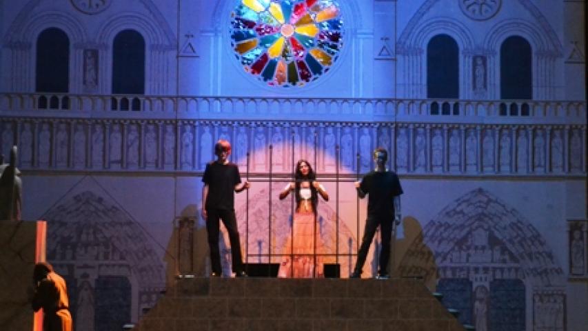 musical notre dame 26jun2014 w.4