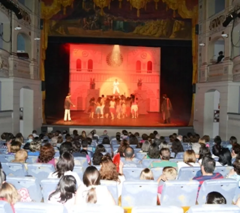 musical notre dame 26jun2014 w.5