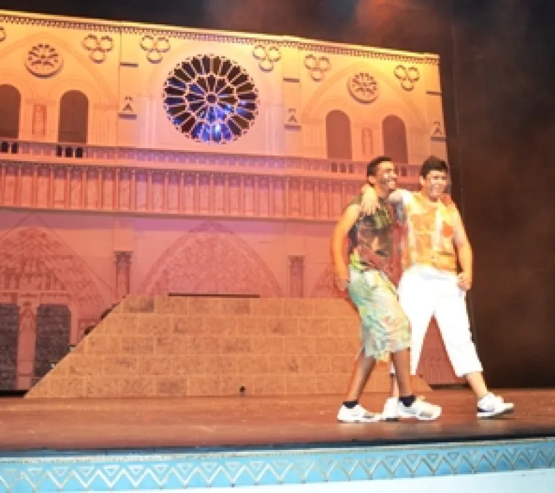 musical notre dame 26jun2014 w.8