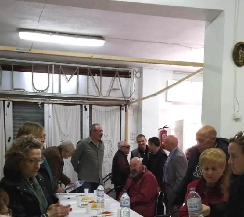 Cena del Hambre en la Parroquia Nuestra Señora de los Ángeles de El Cabanyal. Manos Unidas Valencia.