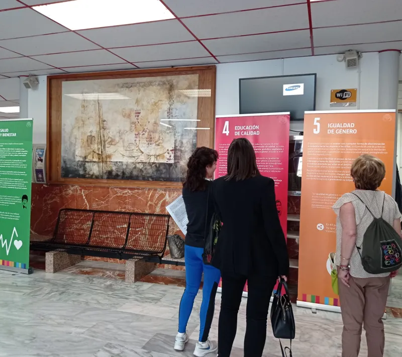 Exposición de Manos Unidas sobre los Objetivos de Desarrollo del Milenio en Cehegín