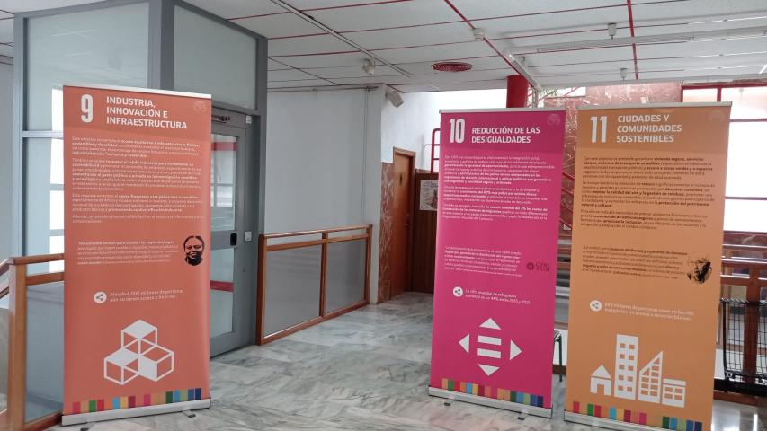 Exposición de Manos Unidas sobre los Objetivos de Desarrollo del Milenio en Cehegín
