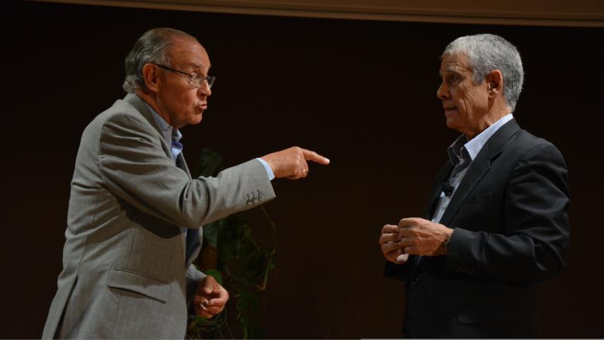 Escena intensa entre dos de los actores de "El Trasplante"