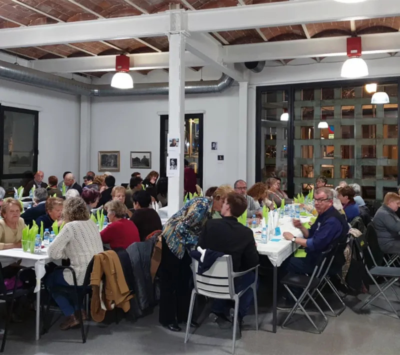 El Centro Cívico "El Passeig" acoge una Cena del Hambre