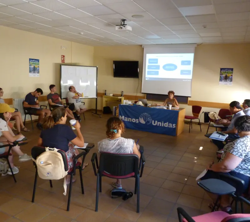 Momentos del I Campamento Intergeneracional "Manos que cuidan". Foto: Manos Unidas