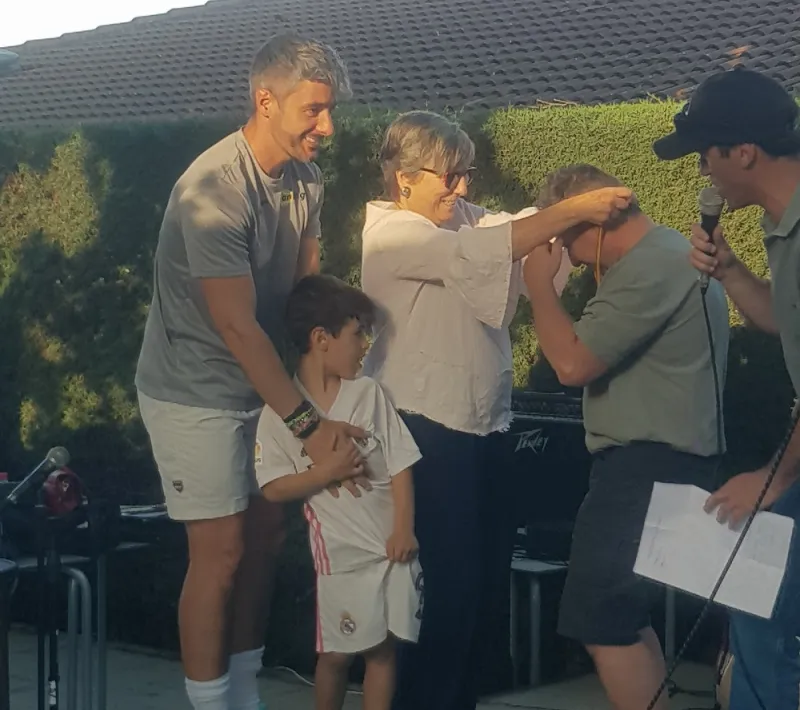 La Delegada de Manos Unidas Madrid en el Torneo de Pádel solidario en San Agustín de Guadalix