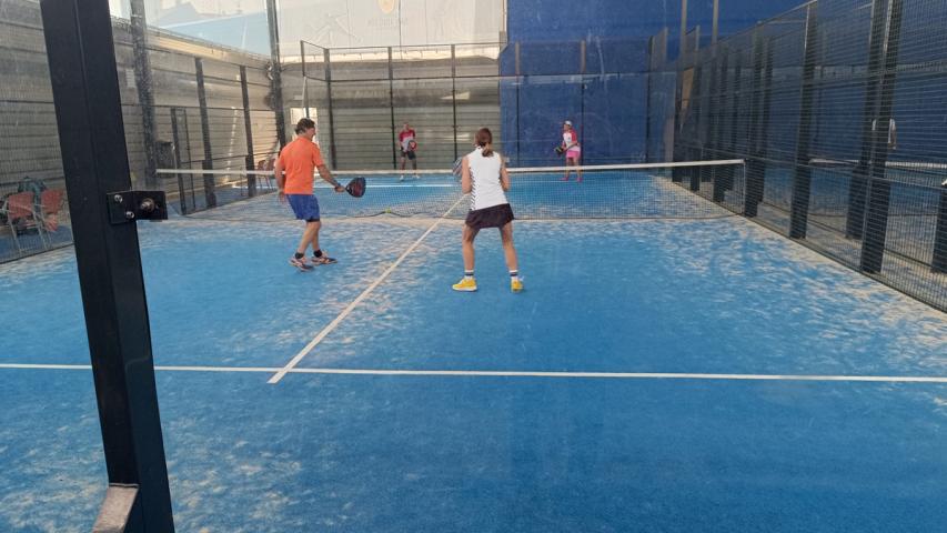 Torneo de Pádel solidario en San Agustín de Guadalix 2026 a beneficio de Manos Unidas