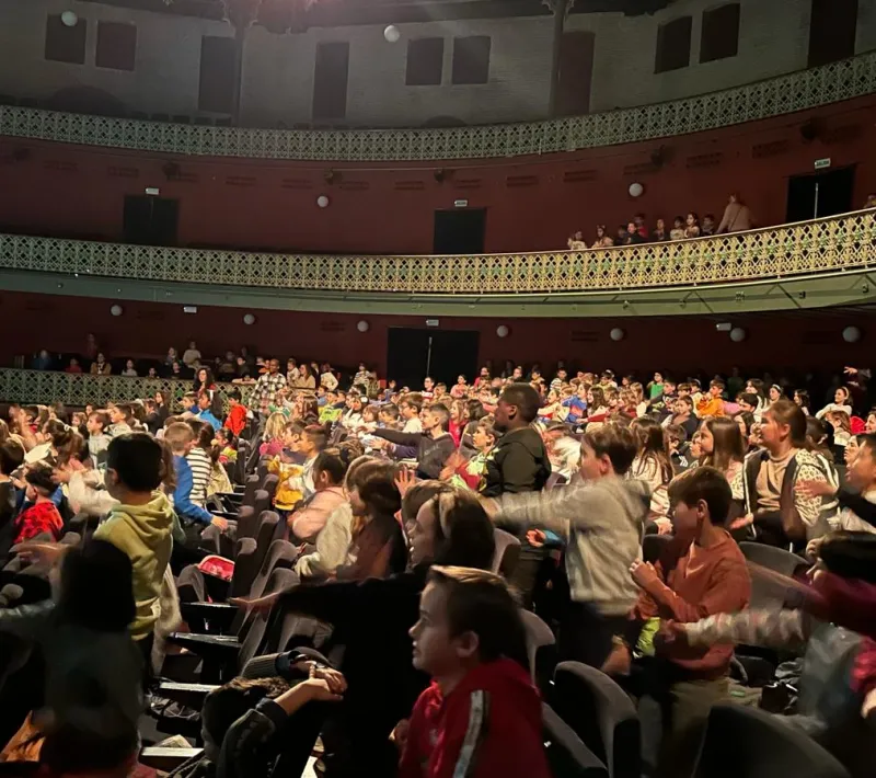participacion ninos teatro