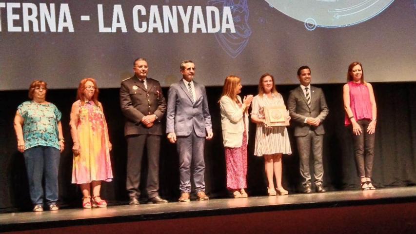 “Ciudadanos Ejemplares”: la Policía local de Paterna premia a la comarcal de Manos Unidas Valencia en Paterna
