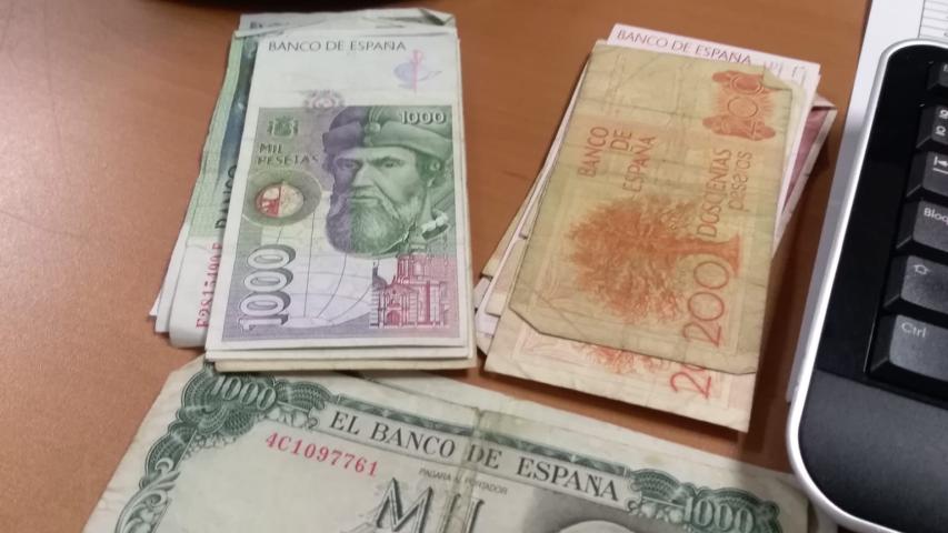 Campaña "Tus pesetas pueden salvar vidas" de Manos Unidas