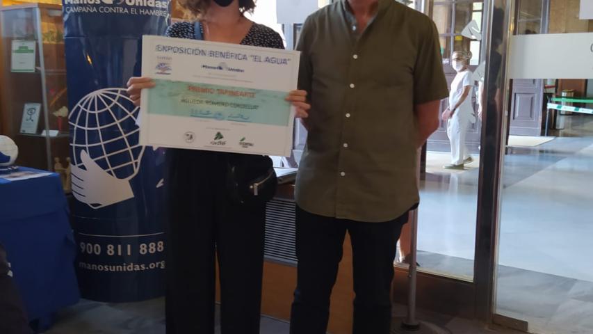 Águeda Romero se llevó el premio Tapinearte por su pintura "Hitobashira".