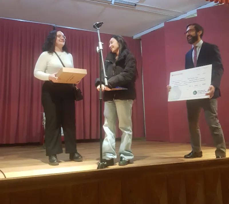 IES Victoria Kent de Torrejon de Ardoz 1er premio XIV Festival Clipmetrajes de Manos Unidas en la Comunidad de Madrid